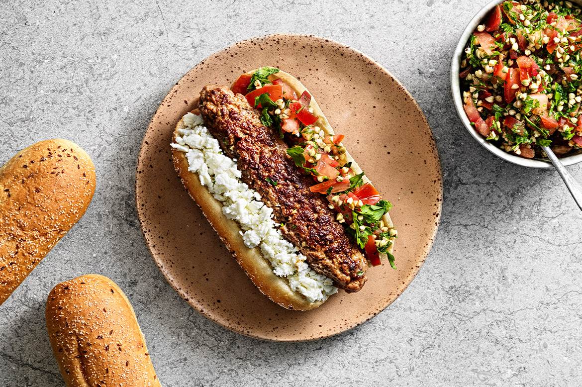 GRILLADE KEBABSPETT, TABBOULEH MED ROSTAT BOVETE OCH SMULAD FETAOST